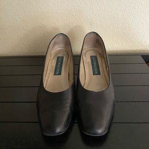 Naturalizer Black Leather Closed Toe Heels